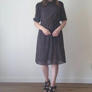 Vintage black short sleeve knee length small geometric pattern dress